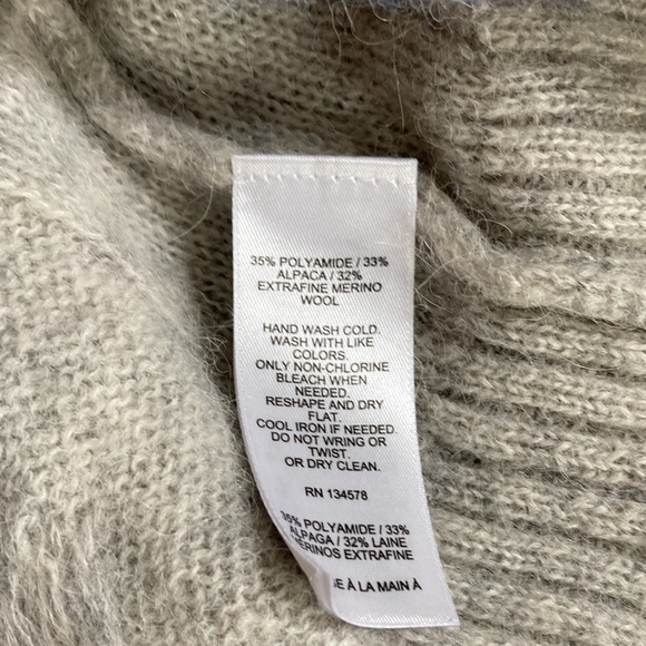 Gray Vineyard Vines turtleneck sweater, size XXS - Picture 6 of 9